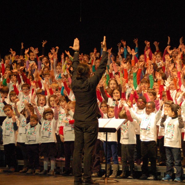 865 alumnes participen a la 7a Cantata infantil de la Catalunya Central al Kursaal de Manresa