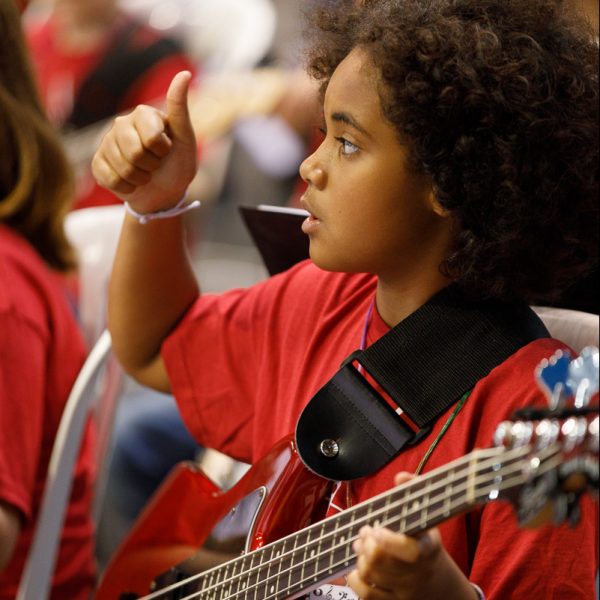 L’Escola Municipal de Música de Bellpuig busca professor/a de guitarra